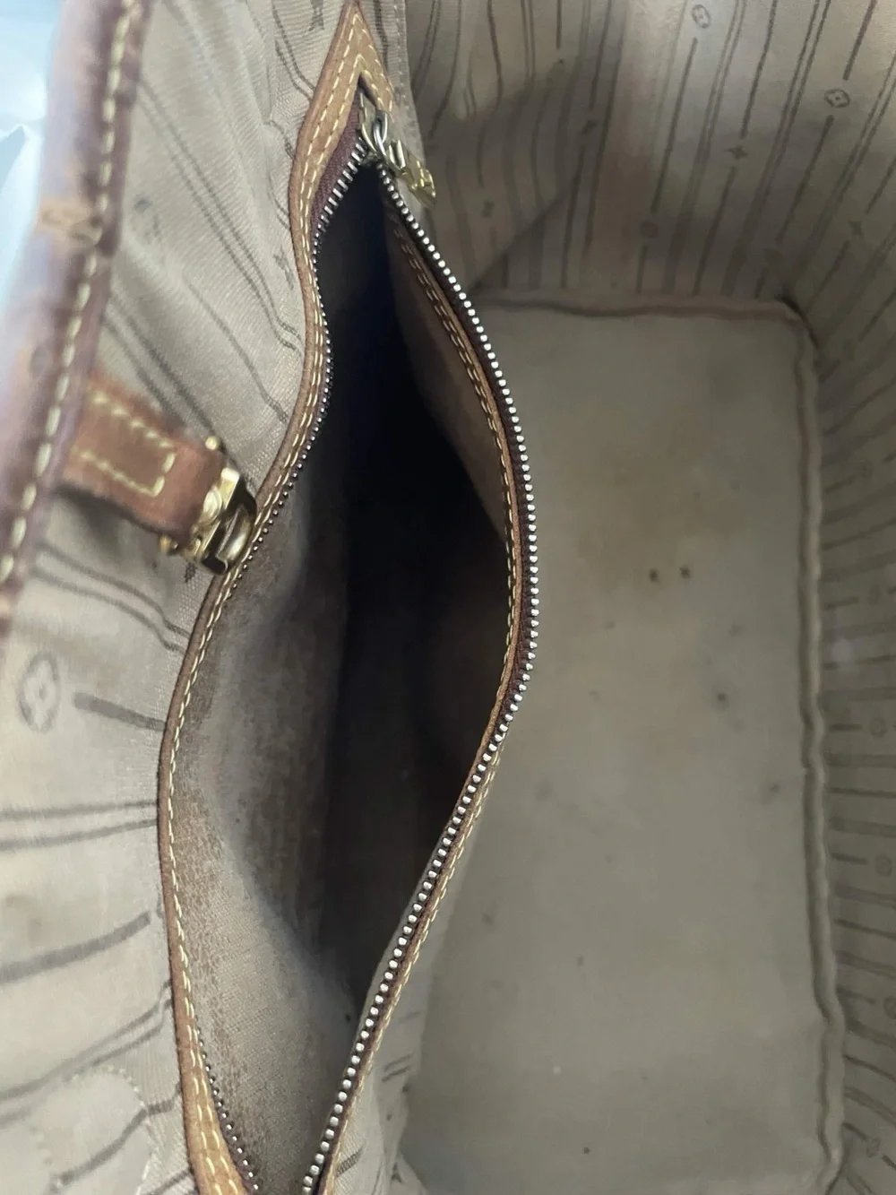 Louis Vuitton NeverFull Tote
